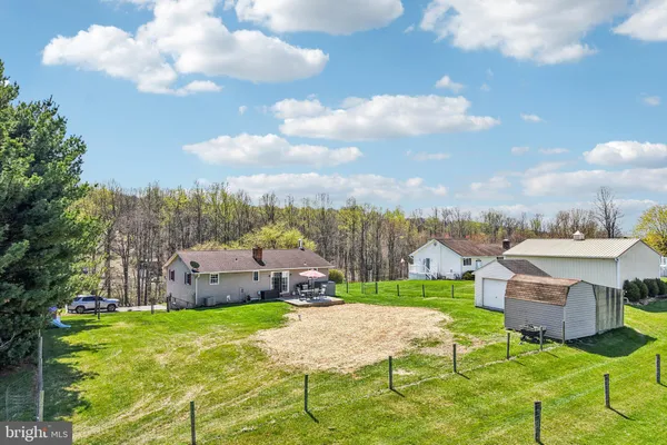 $340,000 | 2438 Ebbvale Road, Manchester, MD 21102