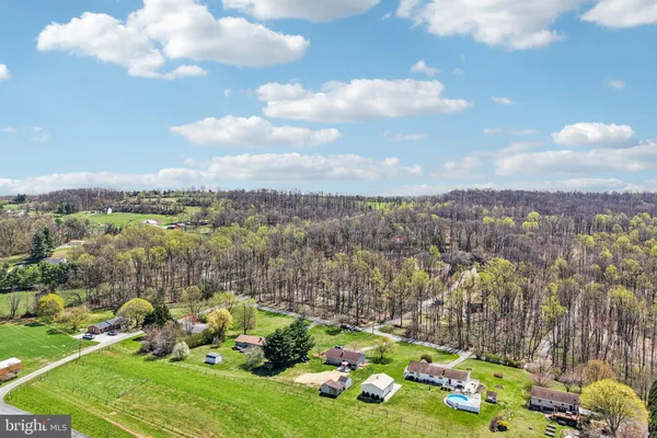 $340,000 | 2438 Ebbvale Road, Manchester, MD 21102