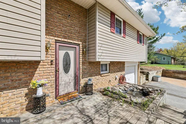 $340,000 | 2438 Ebbvale Road, Manchester, MD 21102