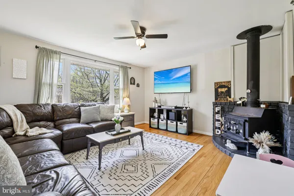 $340,000 | 2438 Ebbvale Road, Manchester, MD 21102