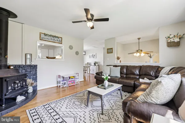 $340,000 | 2438 Ebbvale Road, Manchester, MD 21102