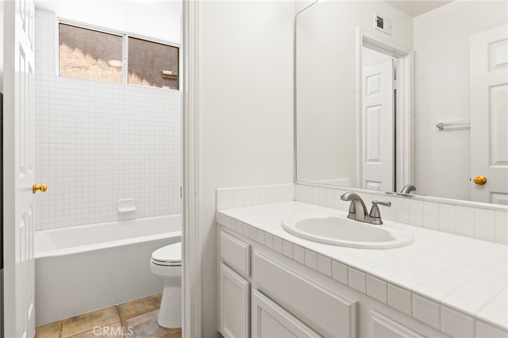 2311 Gillingham Circle Thousand Oaks, CA 91362 - Photo 19 of 71 Full Bath