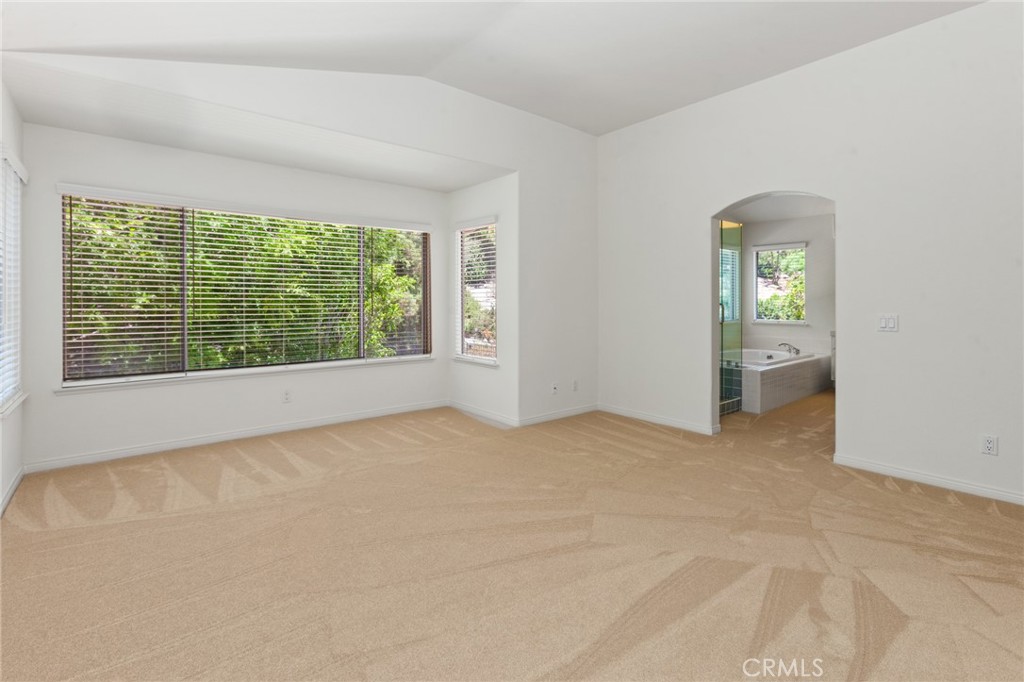 2311 Gillingham Circle Thousand Oaks, CA 91362 - Photo 21 of 71 Primary Suite