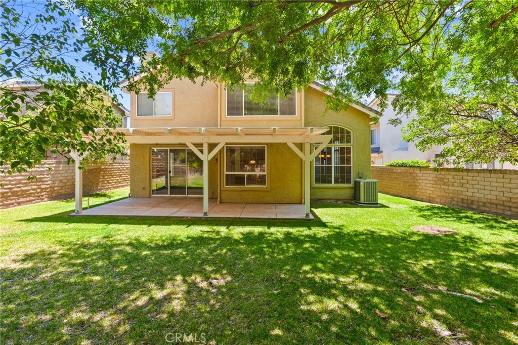 2311 Gillingham Circle Thousand Oaks, CA 91362 - Photo 40 of 71 Spacious Backyard