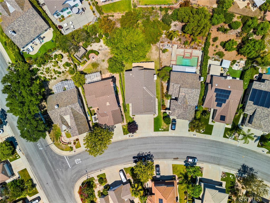 2311 Gillingham Circle Thousand Oaks, CA 91362 - Photo 56 of 71 an aerial view of residential houses with outdoor space