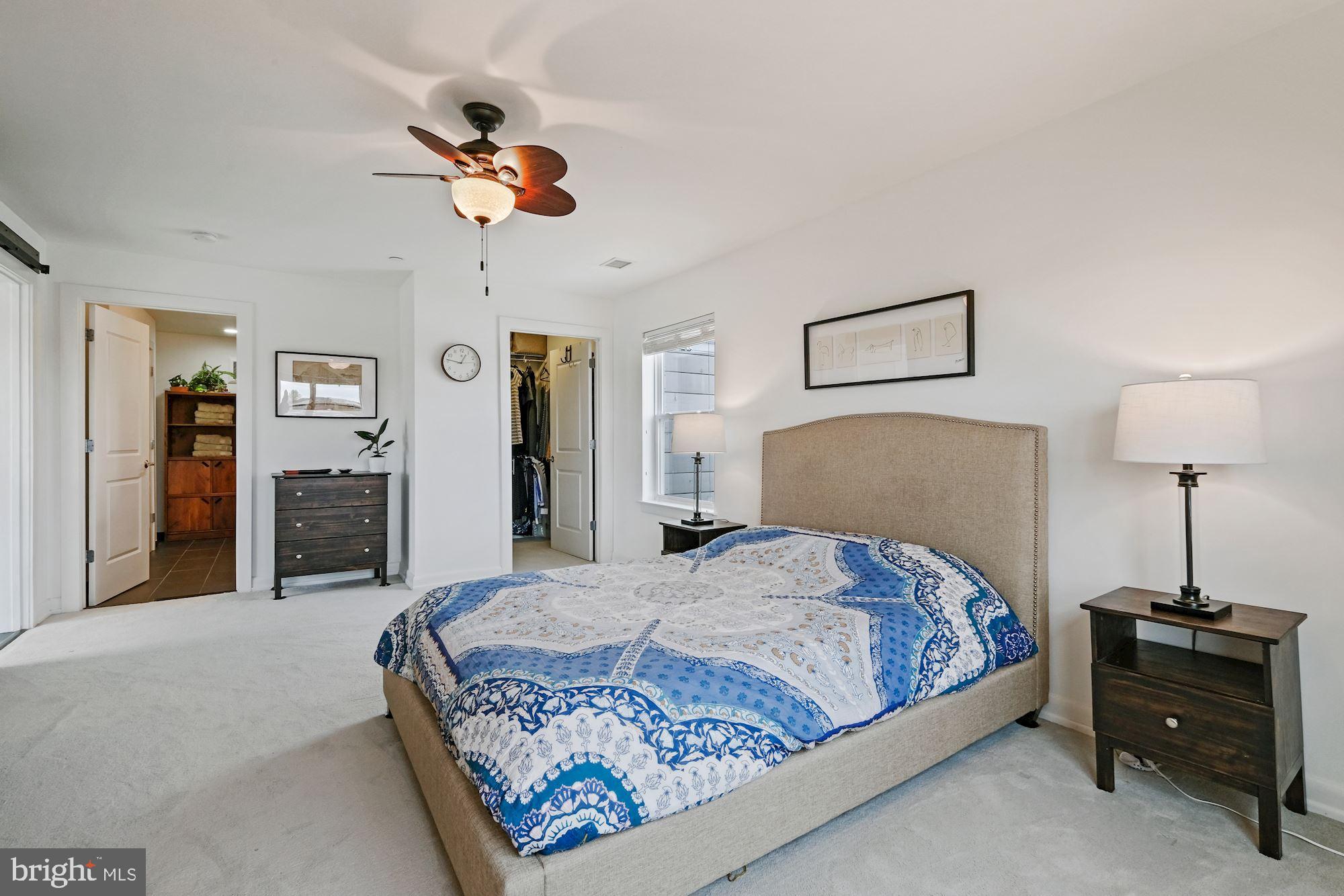 401 15th Street Southeast, Unit 403 Washington, DC 20003 - Photo 18 of 31 Primary Bedroom Suite