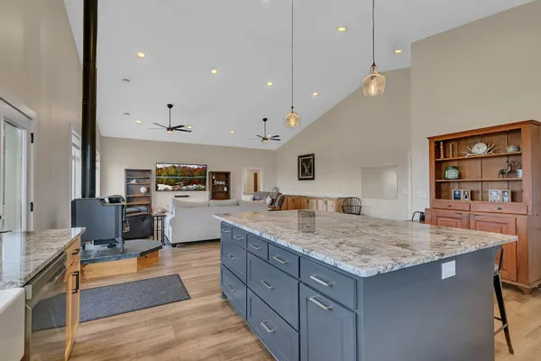 $775,000 | 2927 90th Avenue Northeast, Sauk Rapids, MN 56379