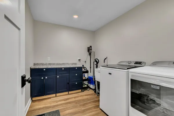 $775,000 | 2927 90th Avenue Northeast, Sauk Rapids, MN 56379