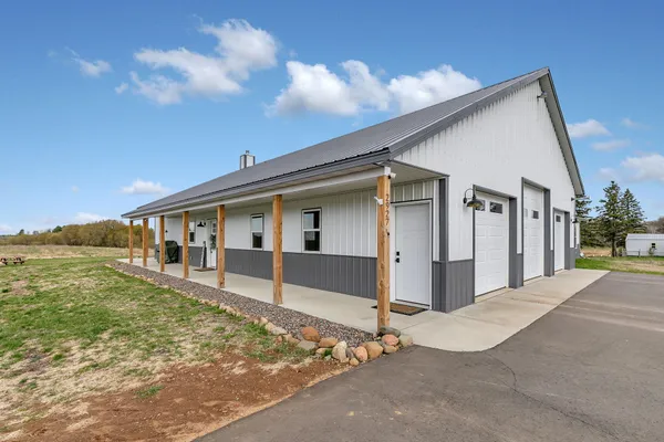 $775,000 | 2927 90th Avenue Northeast, Sauk Rapids, MN 56379