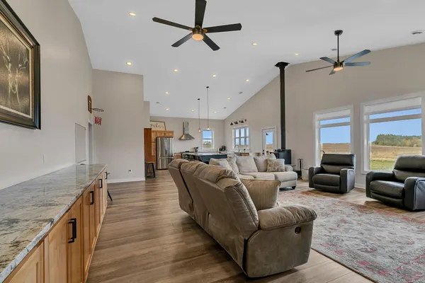 $775,000 | 2927 90th Avenue Northeast, Sauk Rapids, MN 56379