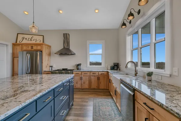 $775,000 | 2927 90th Avenue Northeast, Sauk Rapids, MN 56379
