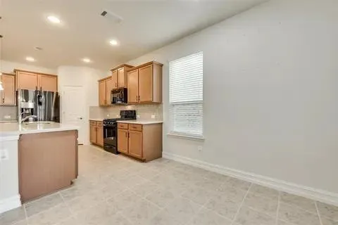 $2,950 | 421 Windward Drive, Little Elm, TX 75068