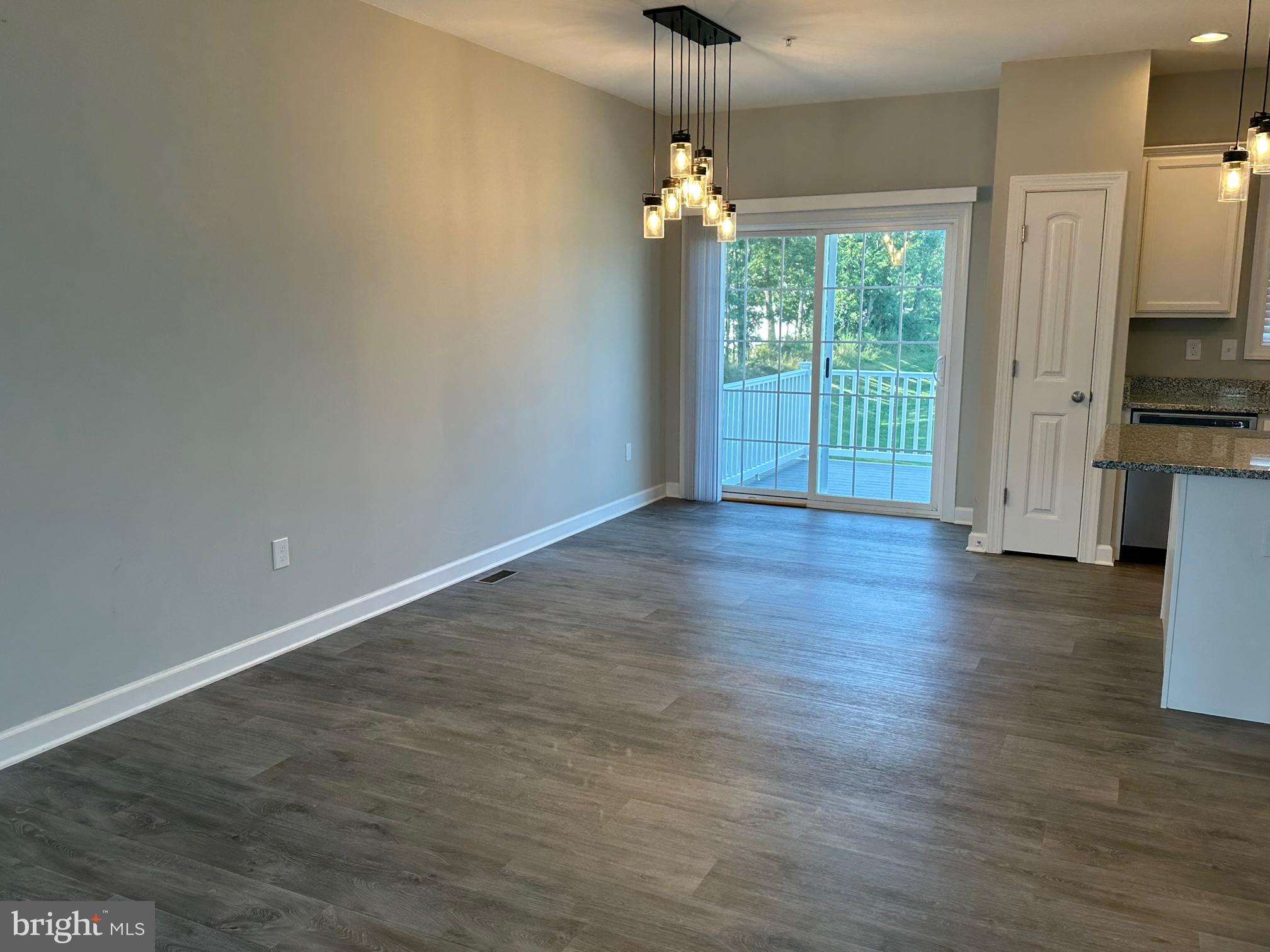 34 Overlook Dr. Hanover, PA 17331 - Photo 8 of 26 Dining room
