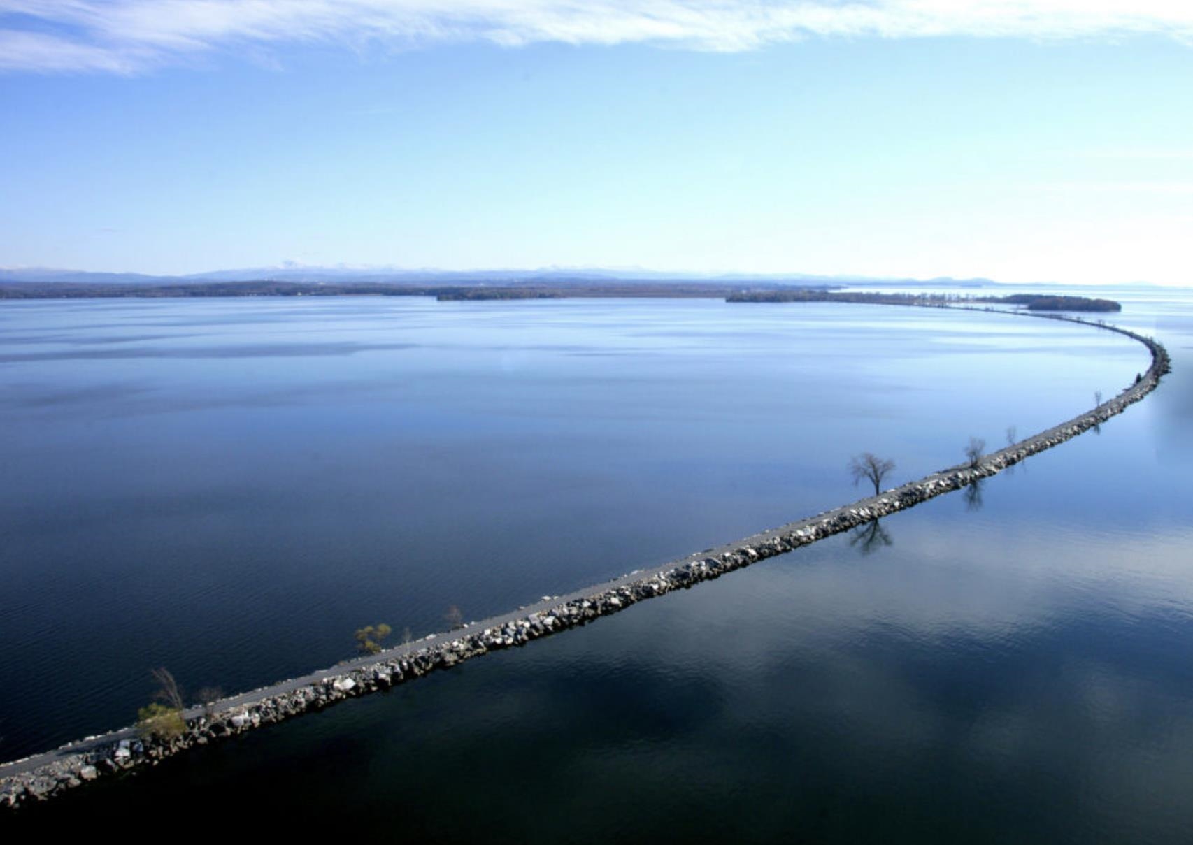 647 A Church Road Colchester, VT 05446 - Photo 21 of 24