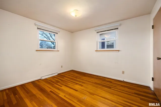 $129,900 | 2530 North Victoria Avenue, Peoria, IL 61604