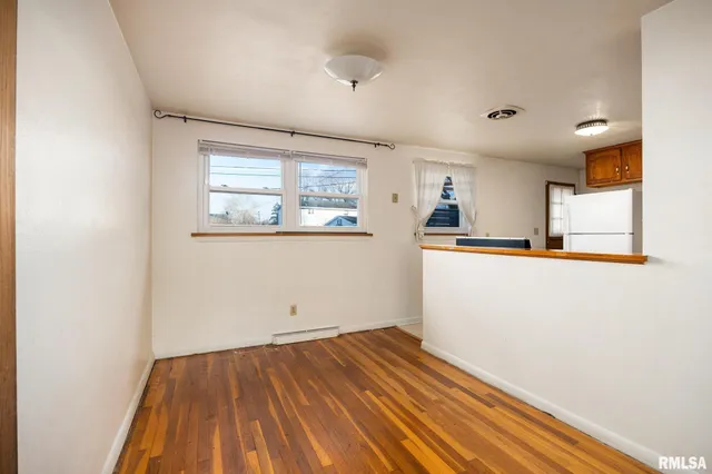 $129,900 | 2530 North Victoria Avenue, Peoria, IL 61604