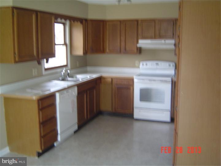 41 Oberlin Road Pennsville, NJ 08070 - Photo 4 of 12 Gallery Image 4