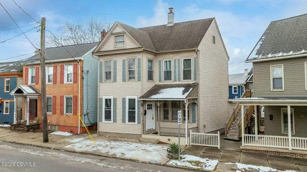 $1,750 | 148 Bloom Street, Danville, PA 17821