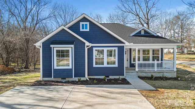 $300,000 | 414 East Broad Street, East Spencer, NC 28144