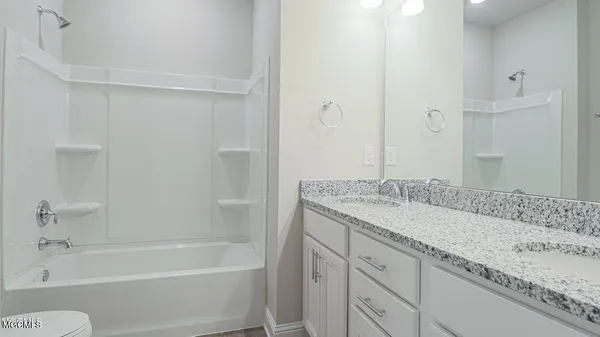 $2,200 | 10689 Chapelwood Drive, Gulfport, MS 39503