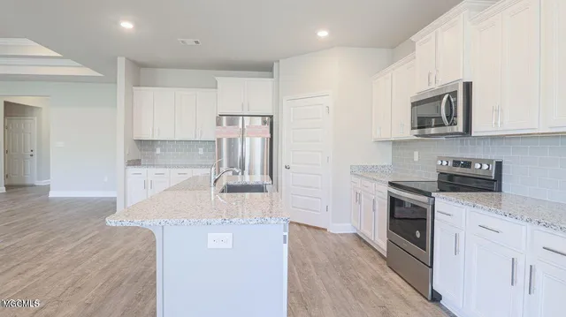 $2,200 | 10689 Chapelwood Drive, Gulfport, MS 39503