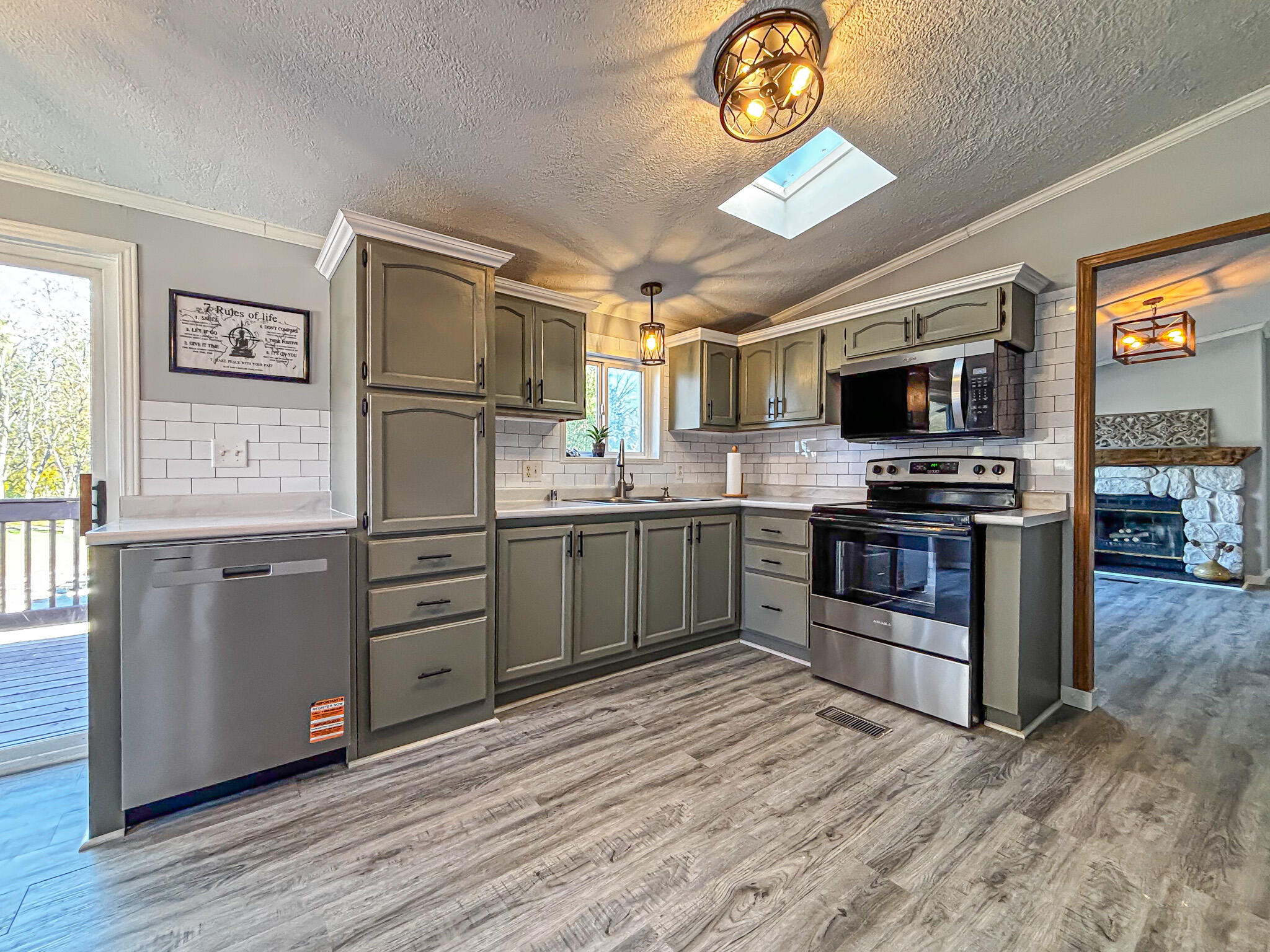 N8538 River Road Watertown, WI 53094 - Photo 25 of 44 Kitchen