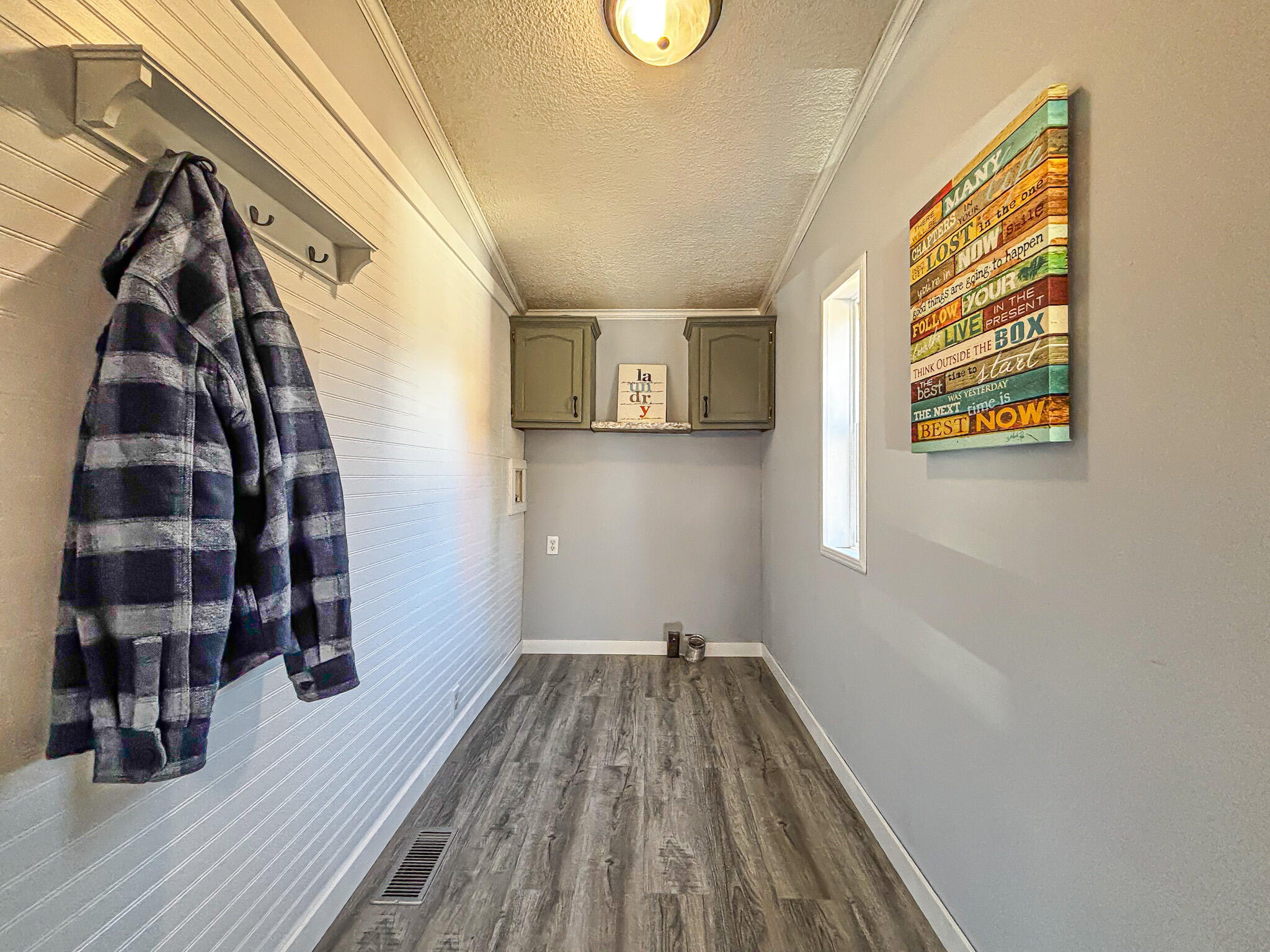 N8538 River Road Watertown, WI 53094 - Photo 35 of 44 Laundry