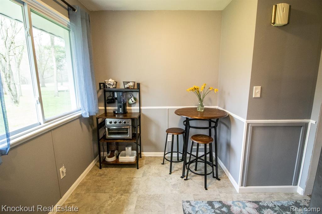 5453 Townline Road Birch Run, MI 48415 - Photo 7 of 31