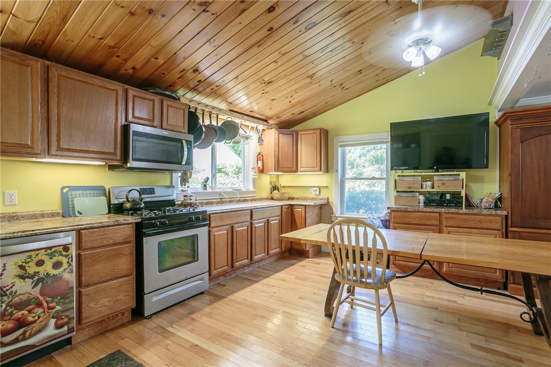 2153 5 Mile Line Road Penfield, NY 14526 - Photo 7 of 26 Gallery Image 7