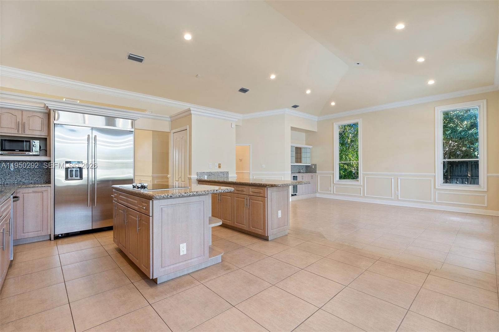 8281 Southwest 84th Terrace Miami, FL 33143 - Photo 12 of 38