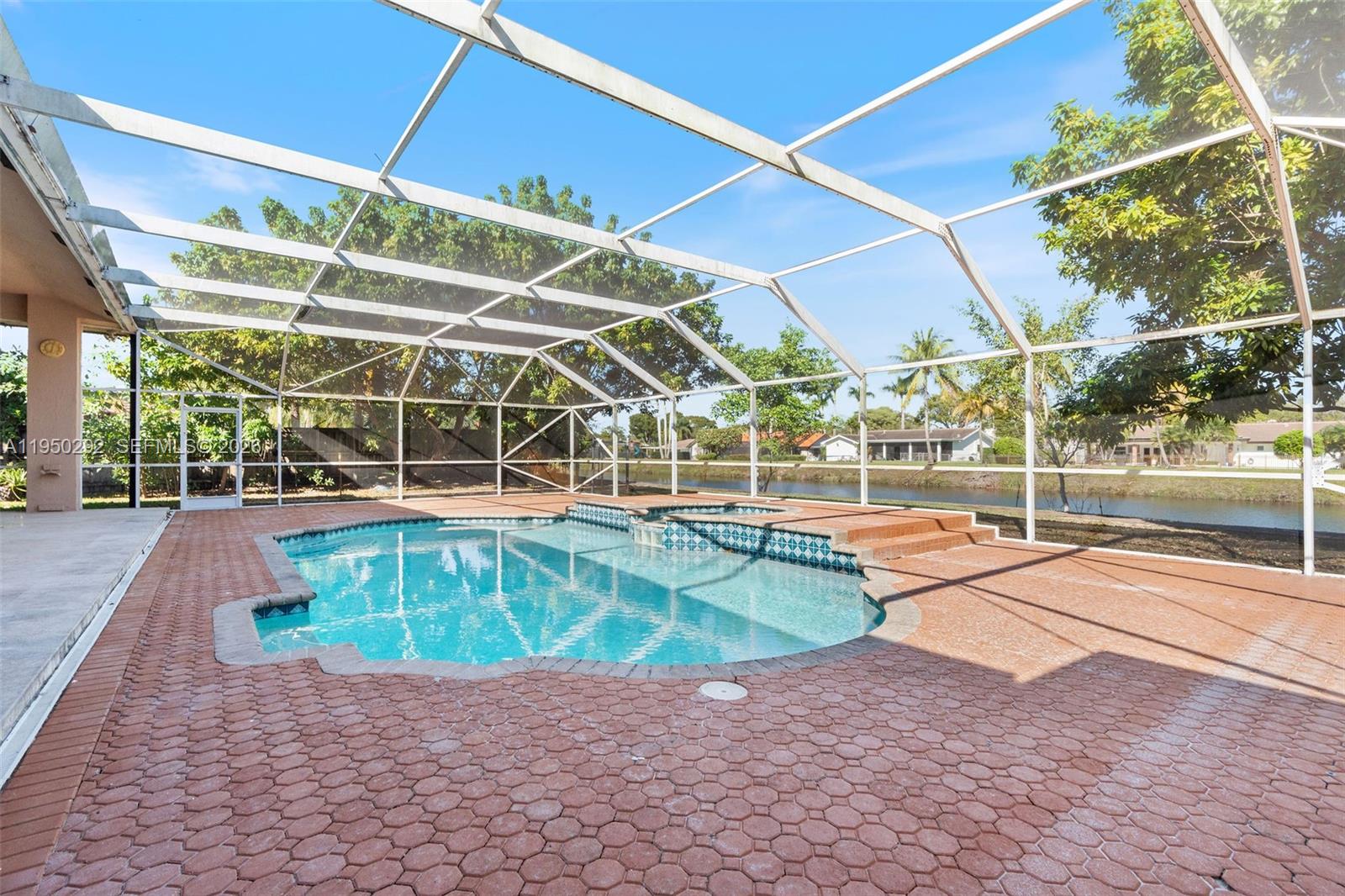 8281 Southwest 84th Terrace Miami, FL 33143 - Photo 34 of 38