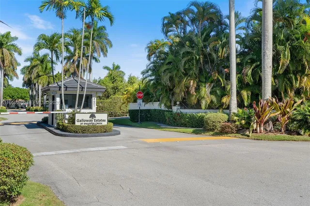 $11,000 | 8281 Southwest 84th Terrace, Miami, FL 33143