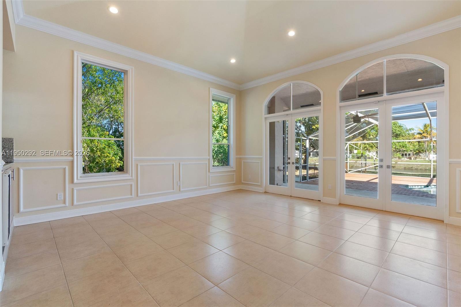 8281 Southwest 84th Terrace Miami, FL 33143 - Photo 10 of 38