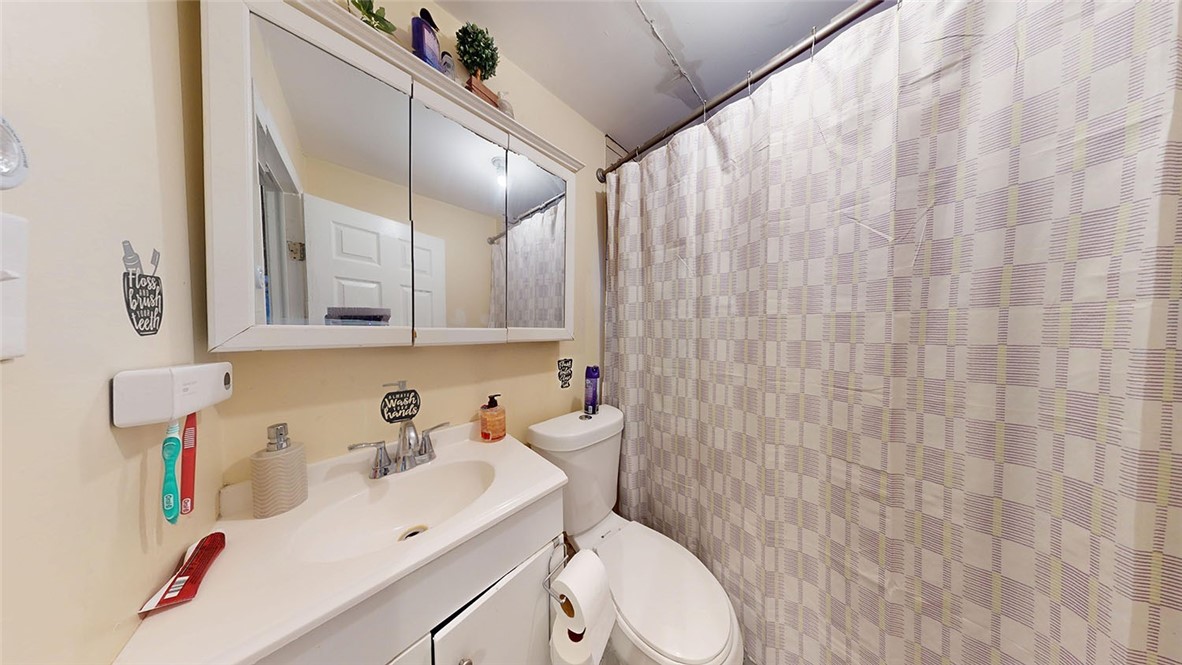 54 Joslin Street Providence, RI 02909 - Photo 15 of 48