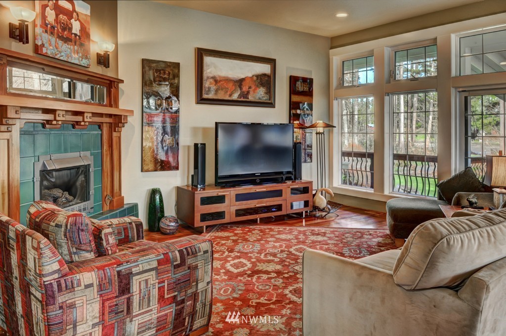 15345 Virginia Point Road Northeast Poulsbo, WA 98370 - Photo 2 of 20 Gallery Image 2