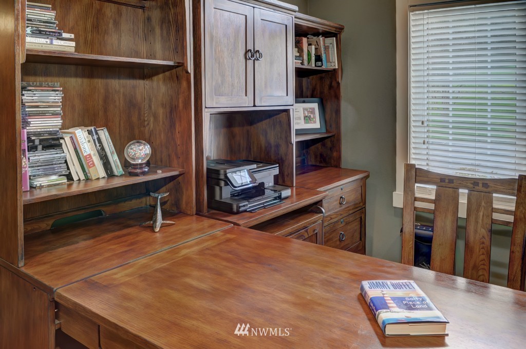 15345 Virginia Point Road Northeast Poulsbo, WA 98370 - Photo 11 of 20 Gallery Image 11