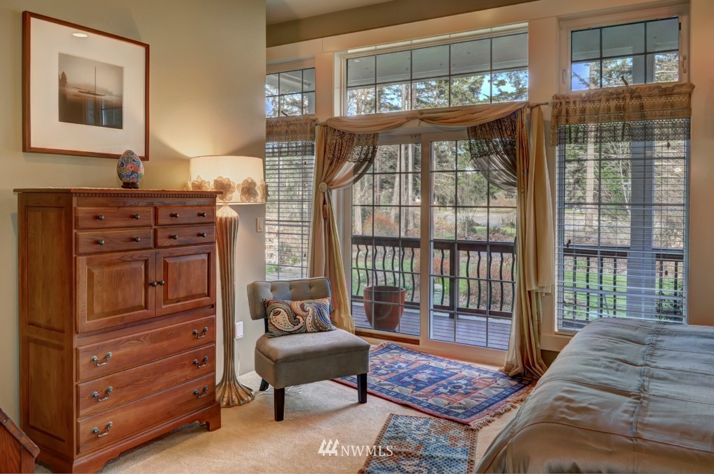15345 Virginia Point Road Northeast Poulsbo, WA 98370 - Photo 9 of 20 Gallery Image 9