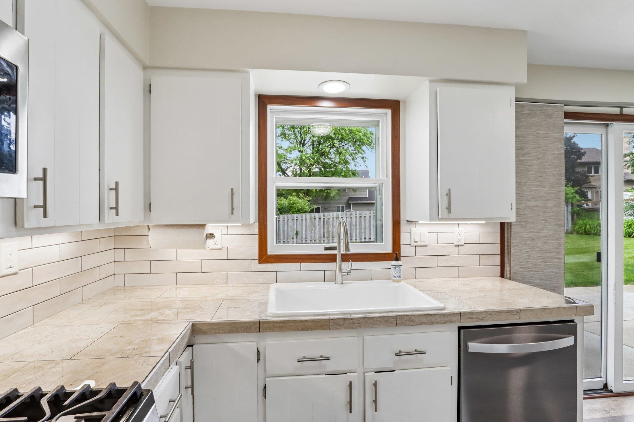 6 Green Ridge Court Madison, WI 53704 - Photo 18 of 50