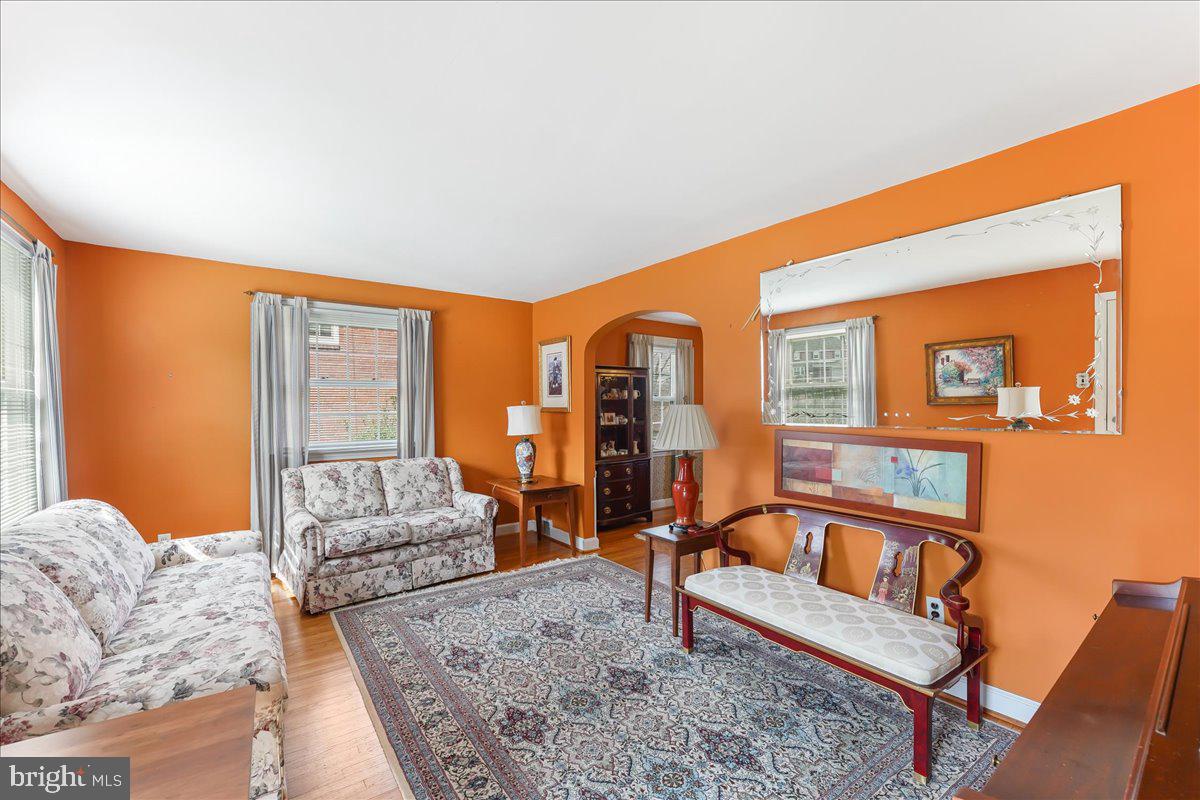 241 Signal Road Drexel Hill, PA 19026 - Photo 3 of 30