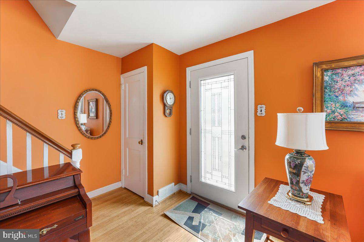 241 Signal Road Drexel Hill, PA 19026 - Photo 5 of 30