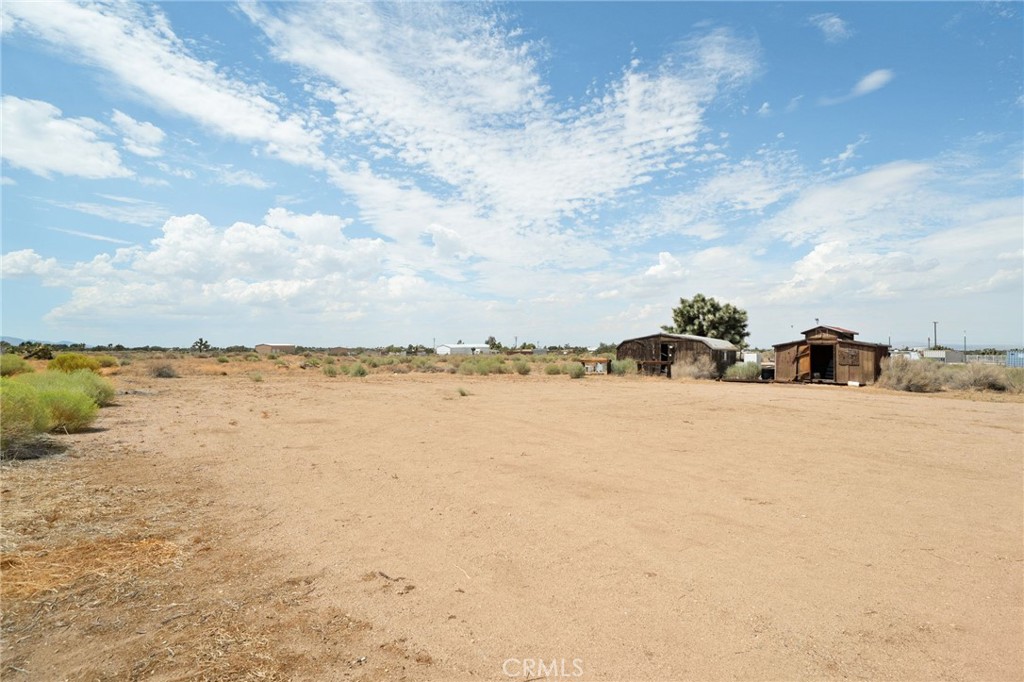 9846 Sunny Vista Road Phelan, CA 92371 - Photo 27 of 34