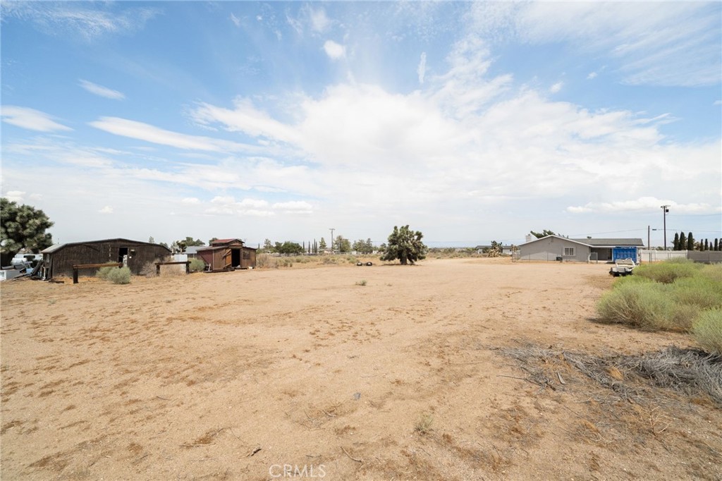 9846 Sunny Vista Road Phelan, CA 92371 - Photo 28 of 34 a view of lake