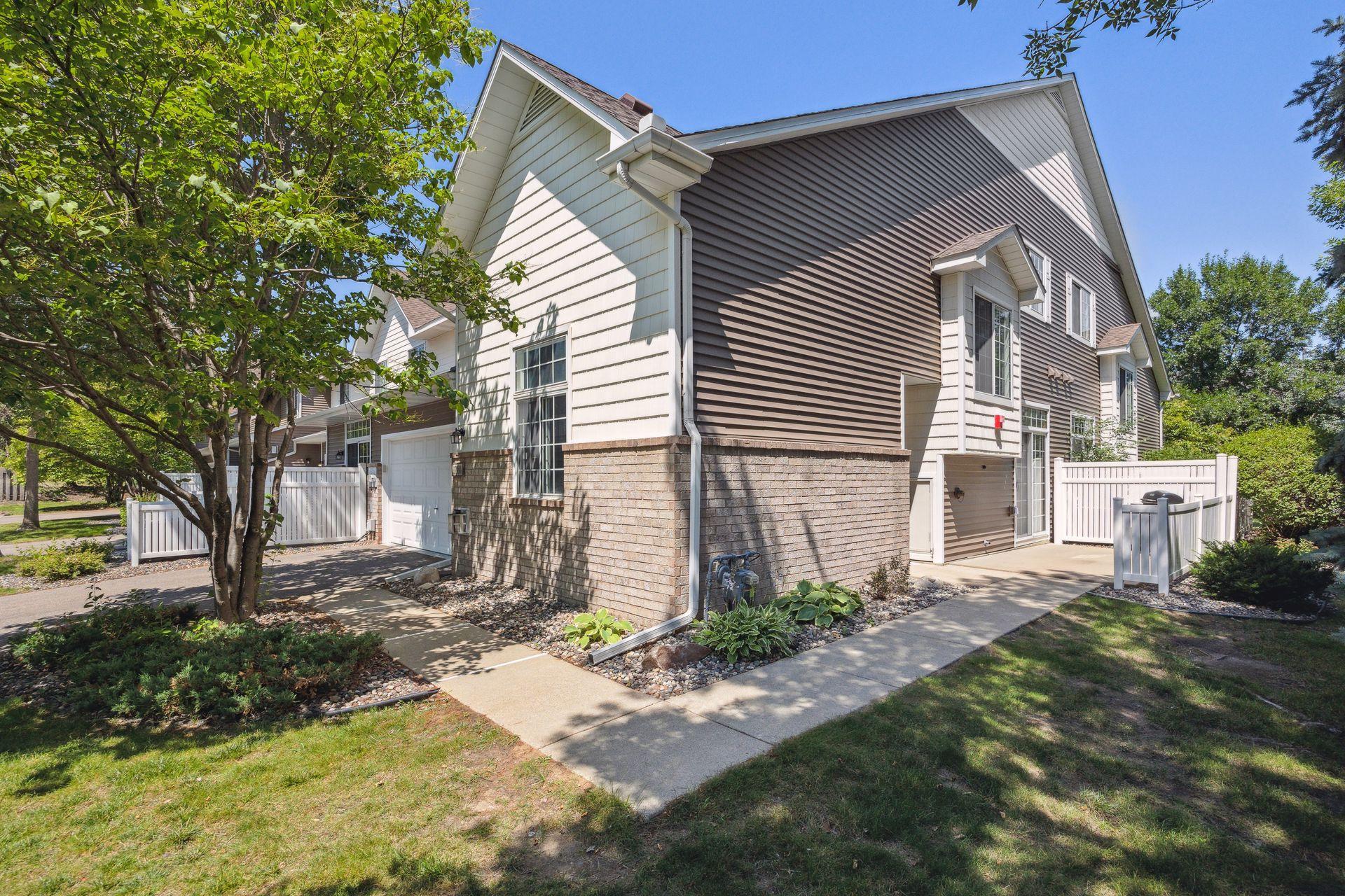 17980 Cobblestone Way Eden Prairie, MN 55347 - Photo 1 of 1