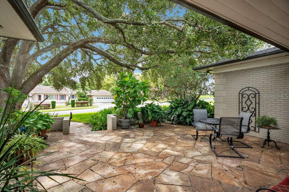 414 Eunice Road Lakeland, FL 33803 - Photo 3 of 48