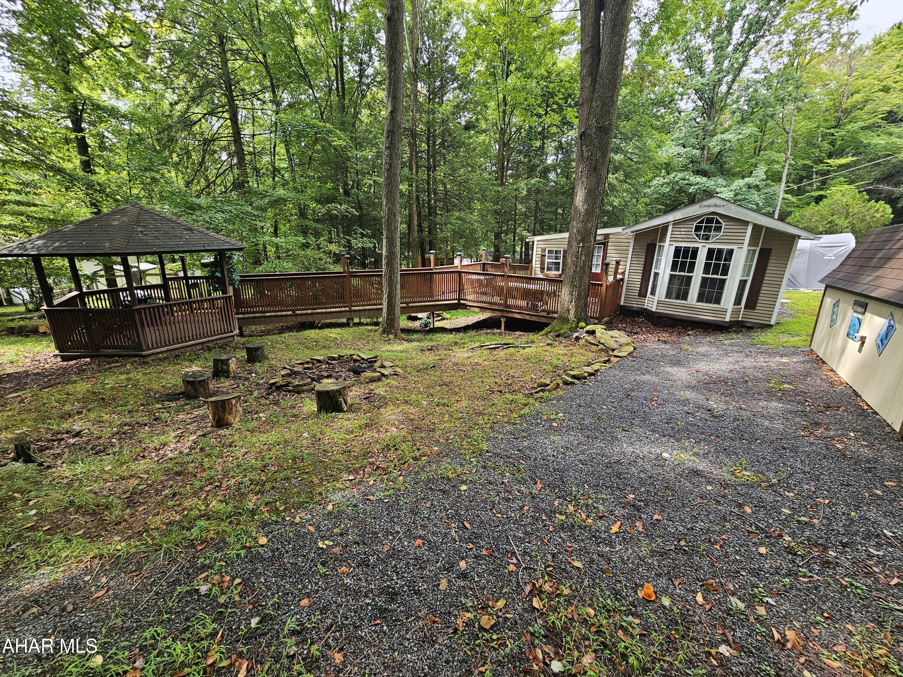 120-122 Butternut Circle Flinton, PA 16640 - Photo 5 of 19