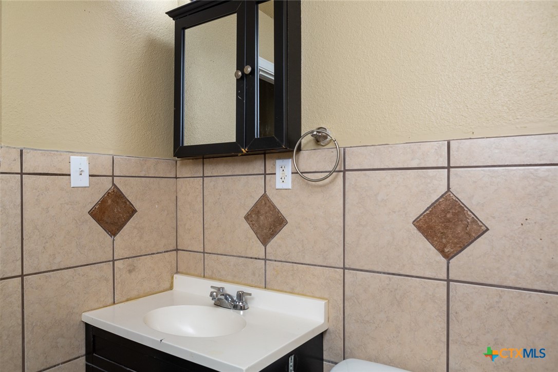 1402 Toliver Street Killeen, TX 76541 - Photo 24 of 44