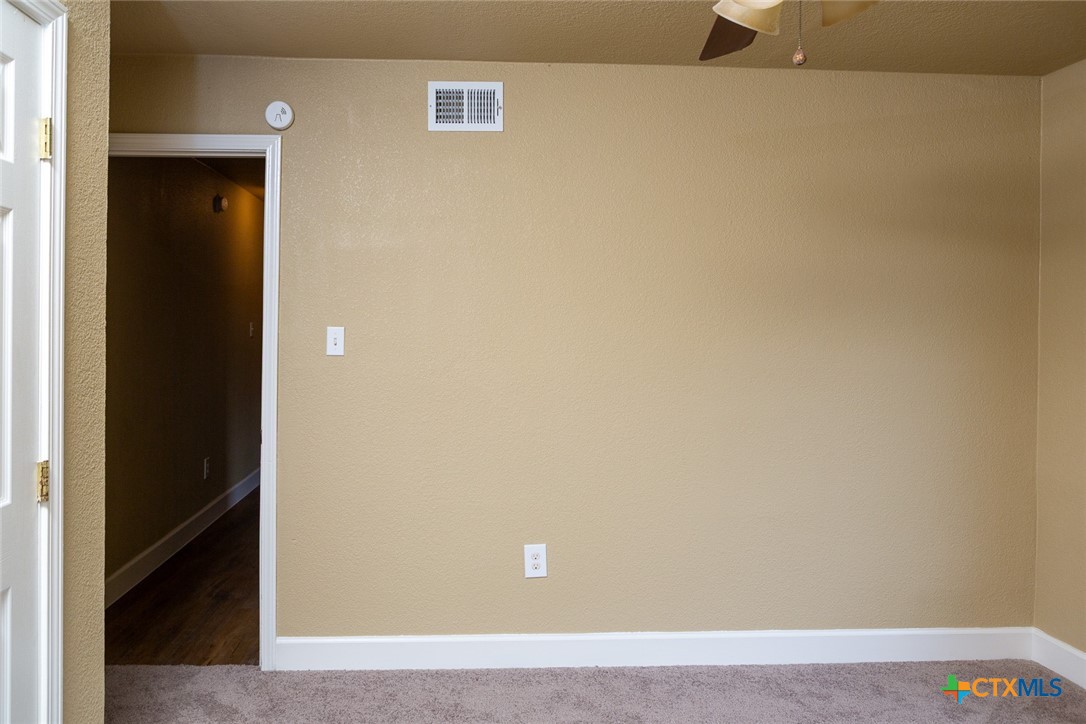 1402 Toliver Street Killeen, TX 76541 - Photo 28 of 44