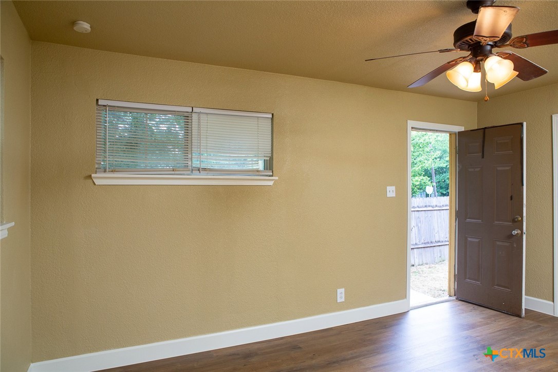 1402 Toliver Street Killeen, TX 76541 - Photo 33 of 44