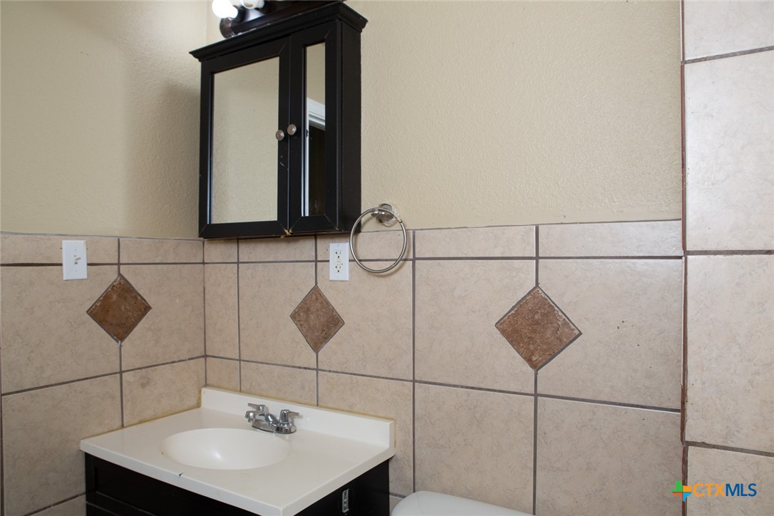 1402 Toliver Street Killeen, TX 76541 - Photo 36 of 44