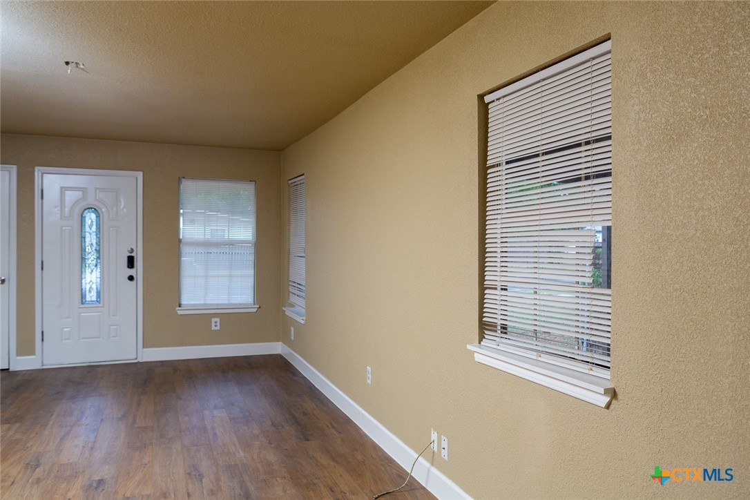 1402 Toliver Street Killeen, TX 76541 - Photo 6 of 44